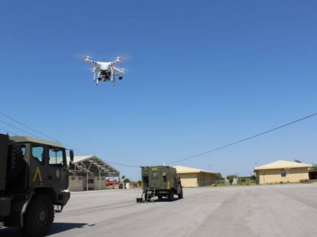 Un drone que se emplea en la lucha contra los incendios forestales
