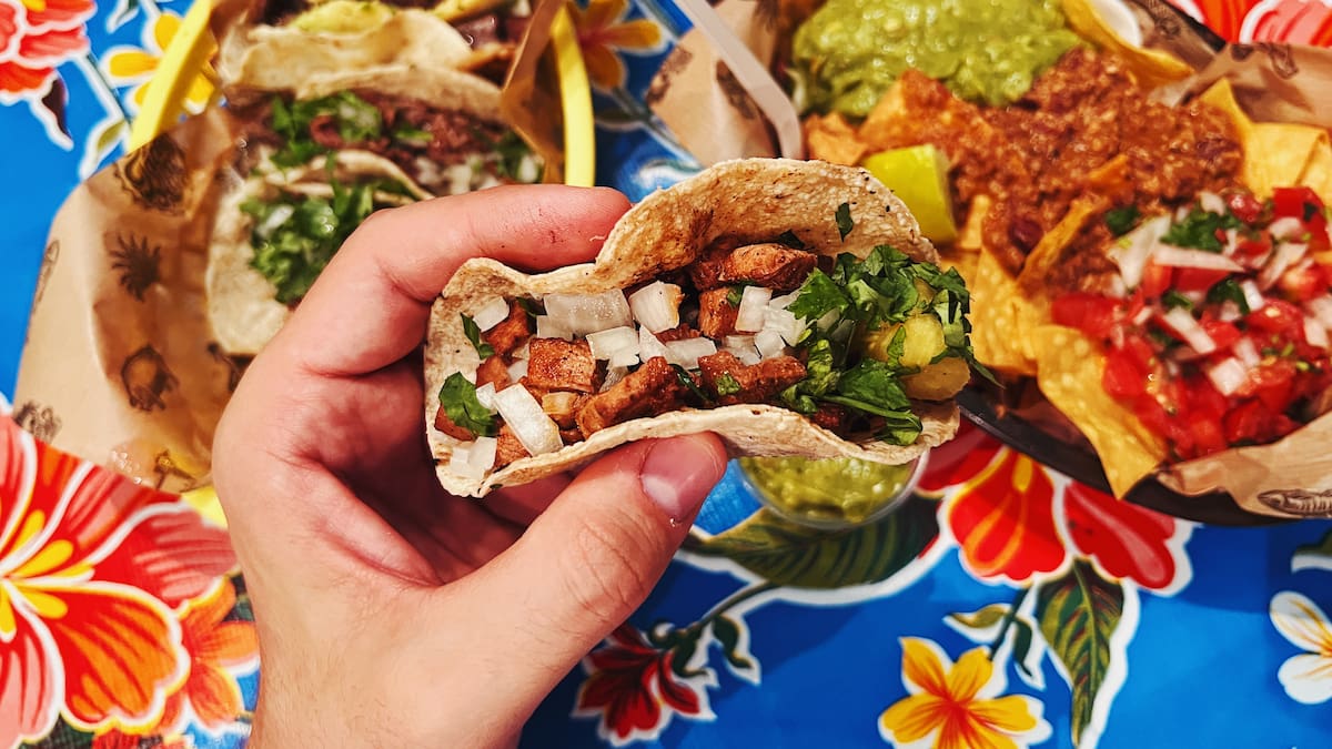 Seis libros gastronómicos para pensar con el estómago y cocinar con cabeza