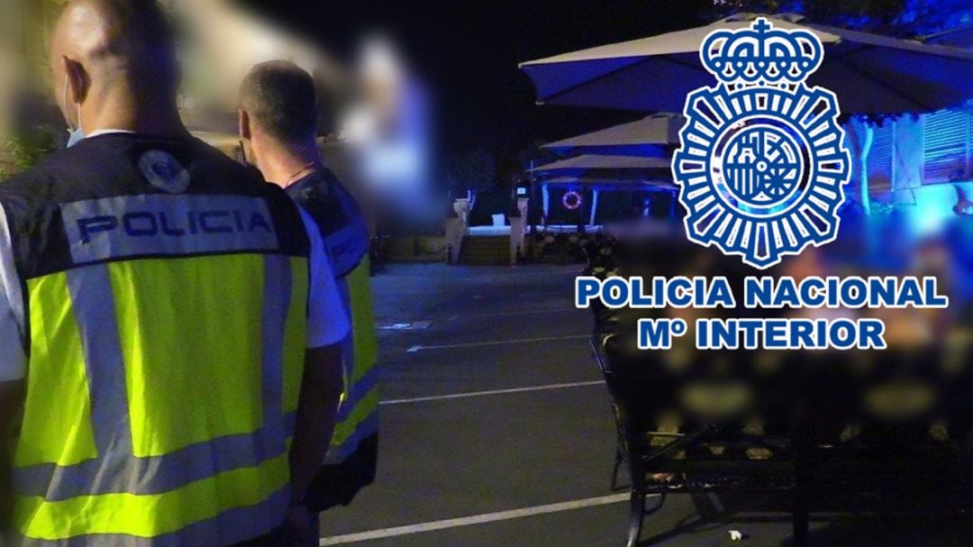 El dispositivo de Policía Nacional desplegado en la Playa del Postiguet de Alicante