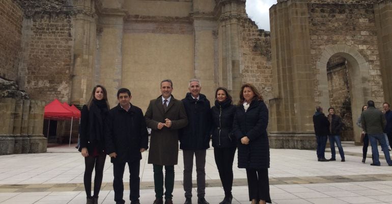 Visita a las ruinas de la Iglesia de Santa María de Cazorla.