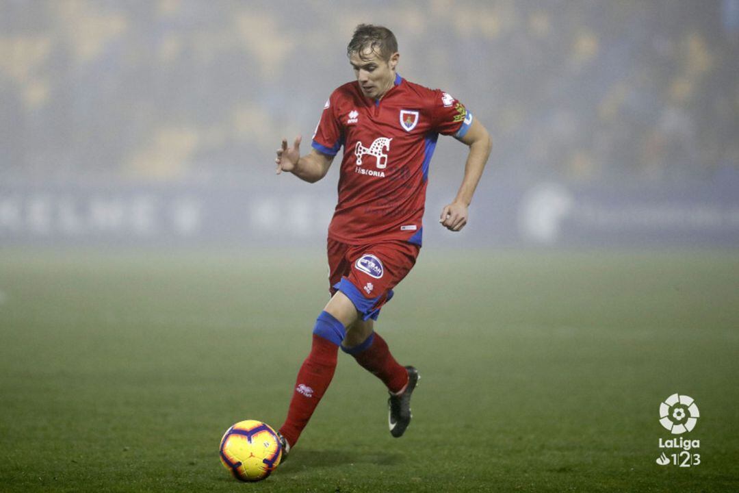 Adrián Ripa, durante el partido frente al Alcorcón en Santo Domingo.