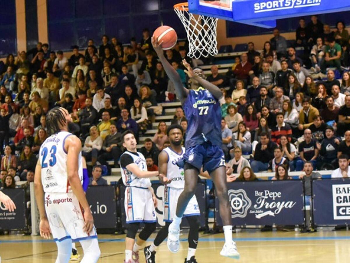 UDEA Algeciras, un monstruo viene a verte (Dom 12.00h)