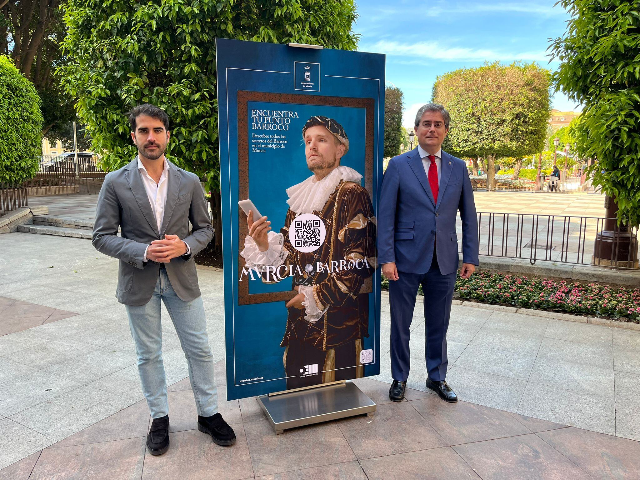 El concejal de Cultura, Diego Avilés, y el concejal de Turismo, Jesús Pacheco, en la presentación de 'Murcia Barroca'.