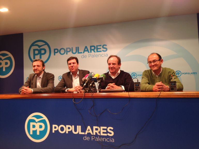 Representantes populares con Javier Castrodeza
