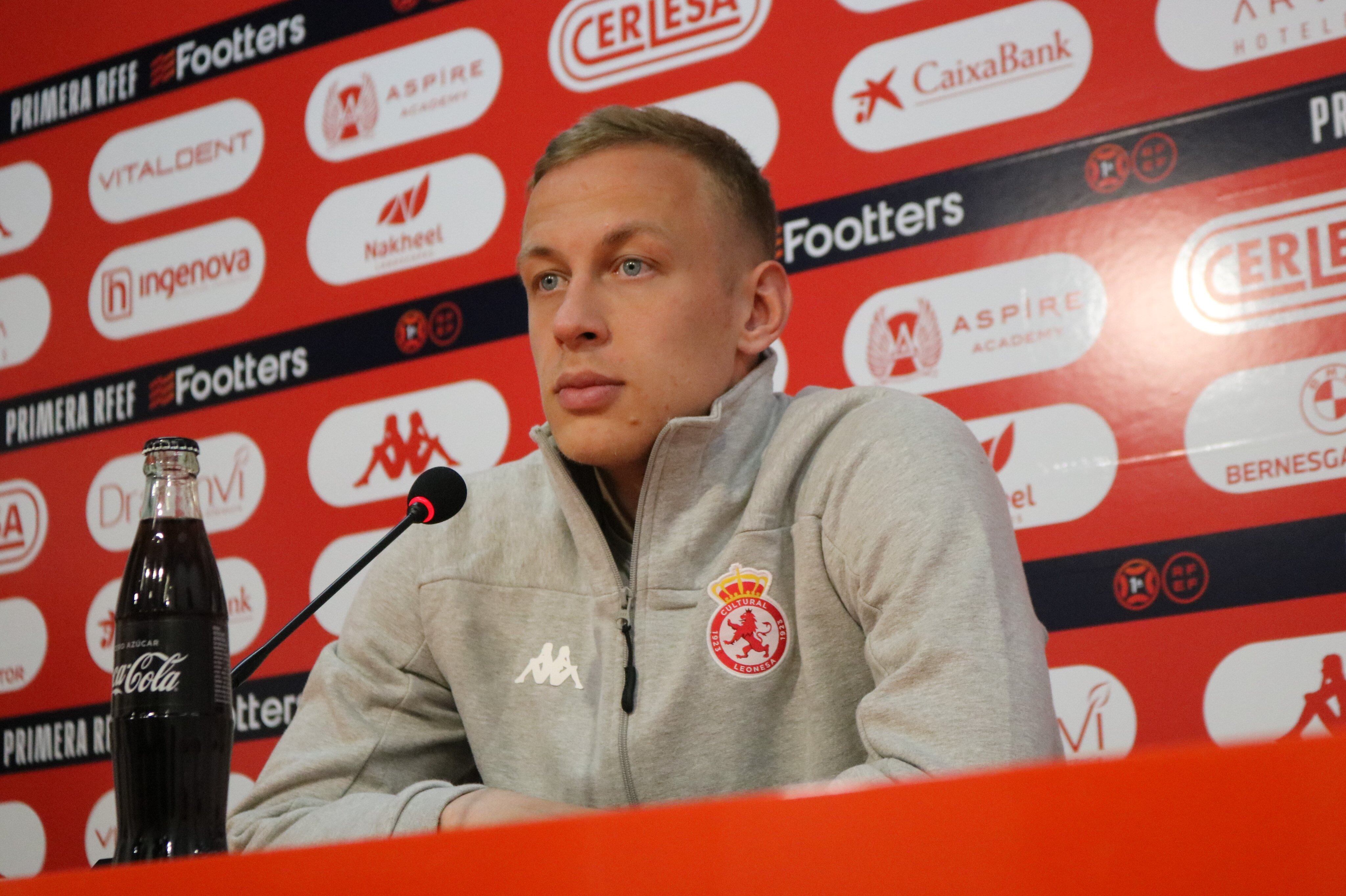 Obolskii se aleja de la guerra emprendida por los dirigentes de su país