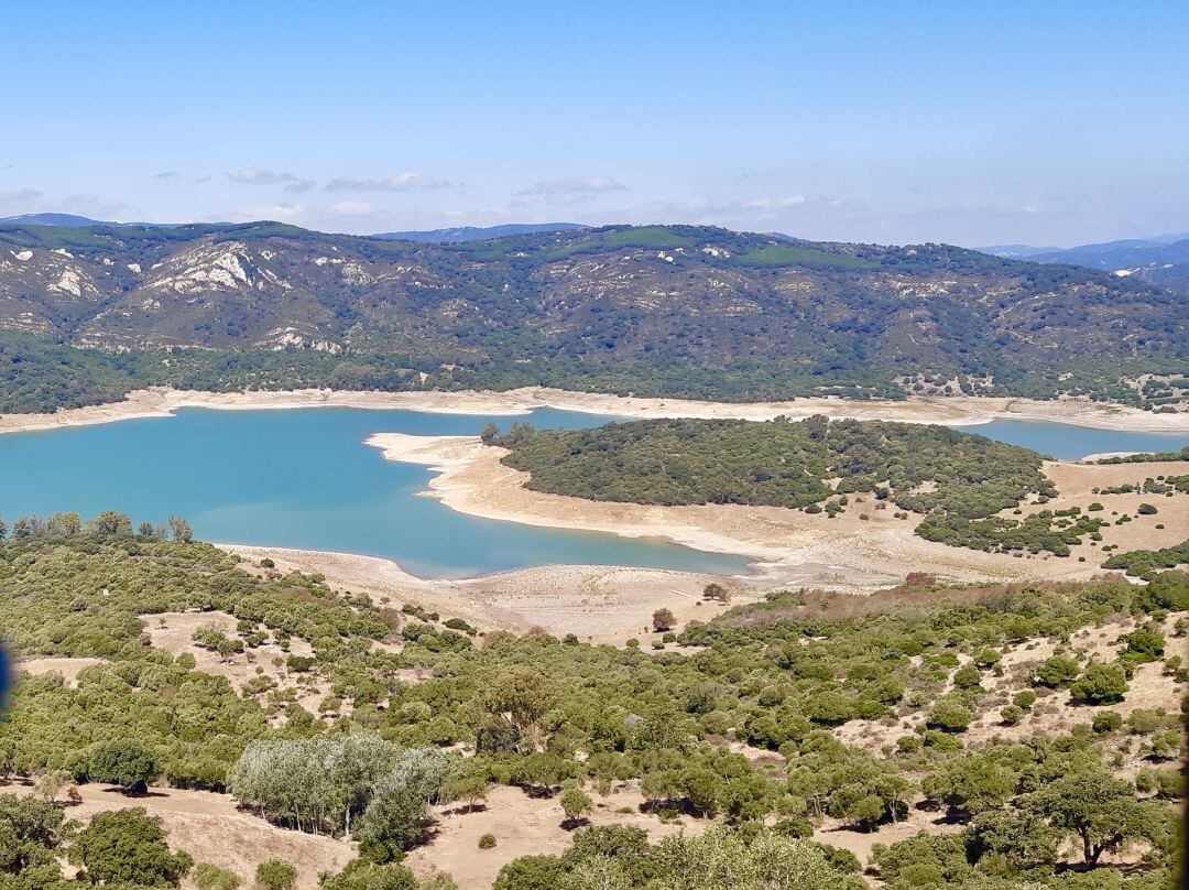 Situación actual del embalse Guadarannque en Castellar.