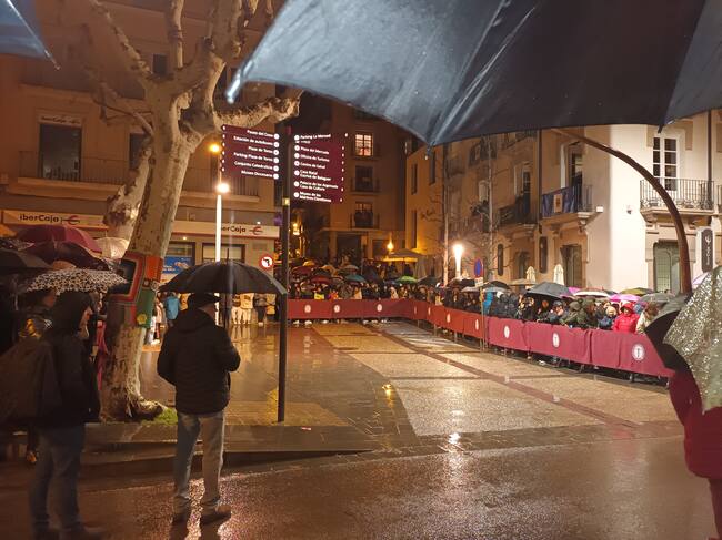 Numeroso público se había dado cita en el Paseo del Coso