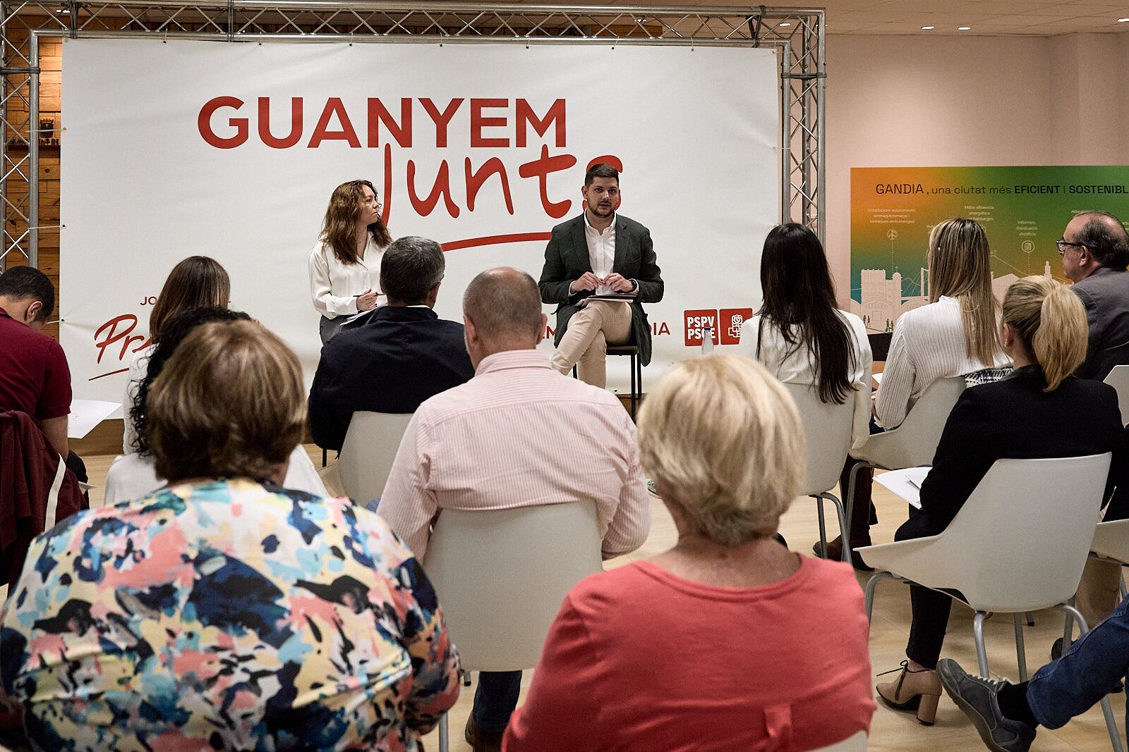 José Manuel Prieto y Maite Alonso durante la presentación del programa.