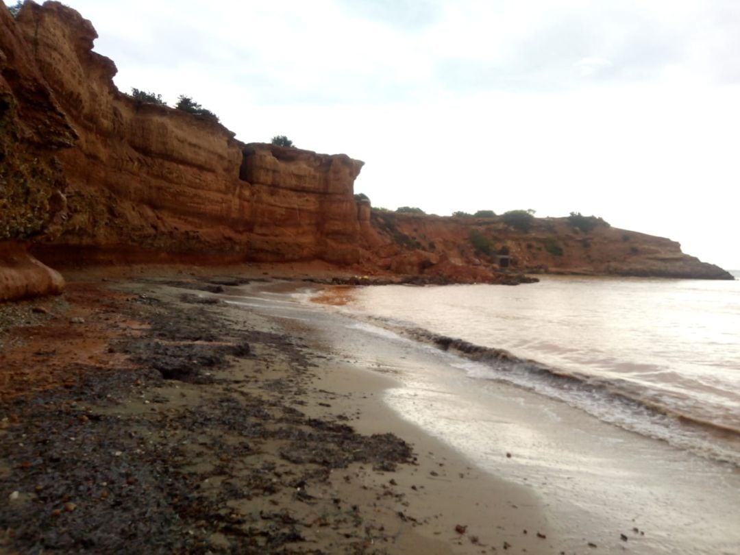 La Playa se ha reabierto al baño este lunes