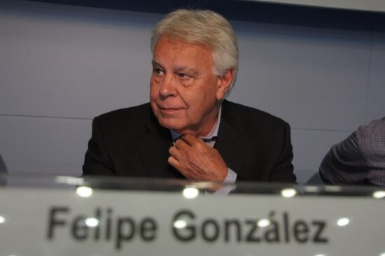 Felipe González, durant la presentació del seu llibre a Barcelona