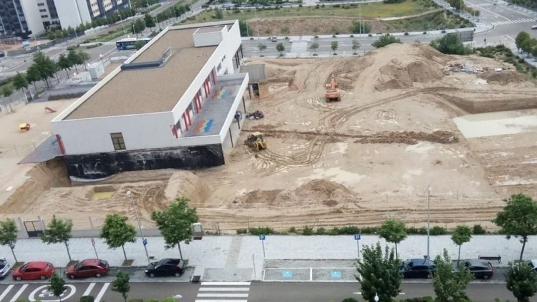 Imagen de las obras en el único colegio público del barrio de Valdebebas