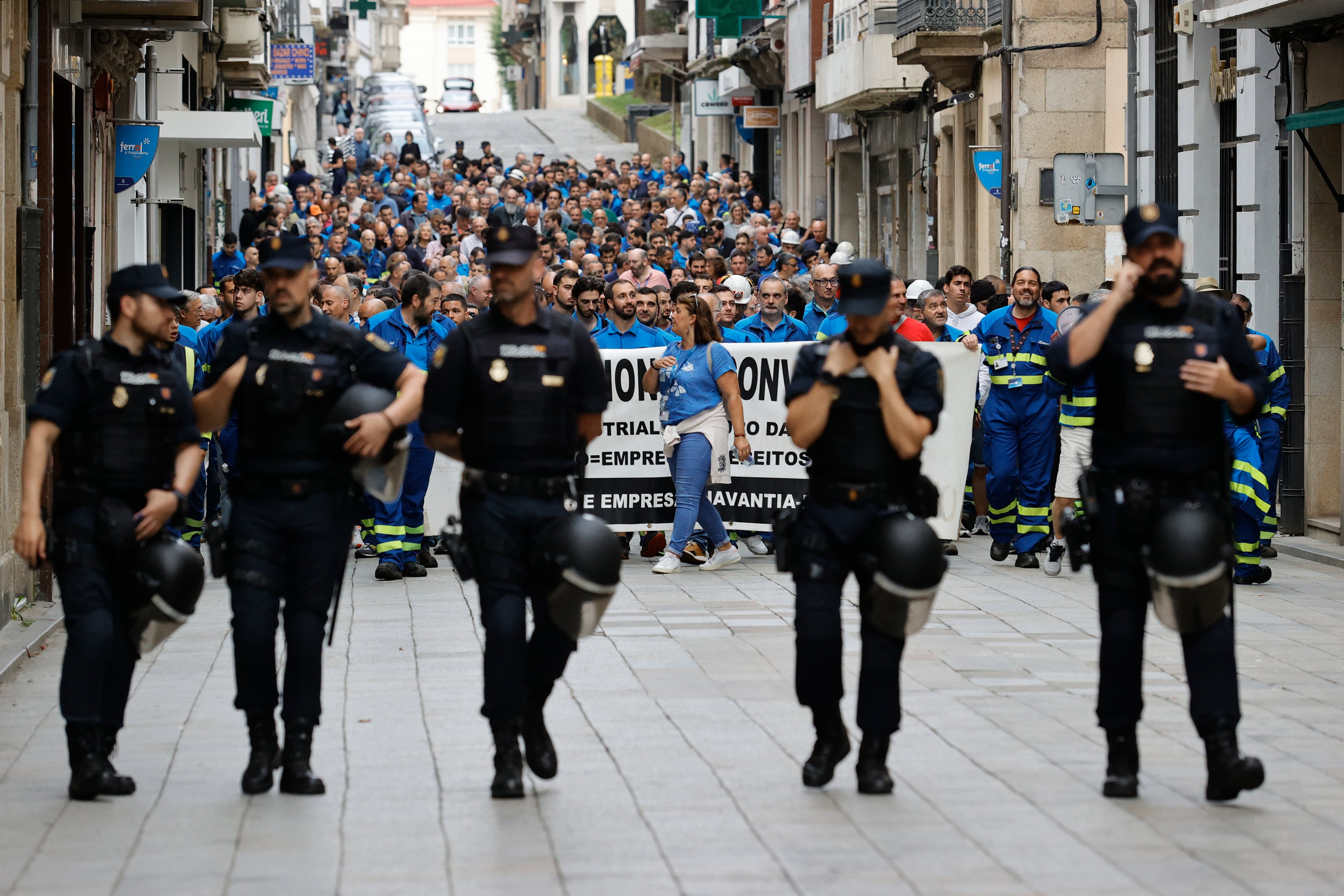 Manifestación de la plantilla de Navantia por las calles de Ferrol el pasado mes de julio (foto: Kiko Delgado / EFE)