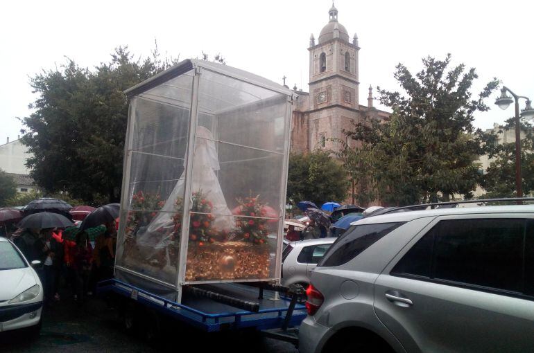 Traslado de la Virgen de Las Cruces a su ermita