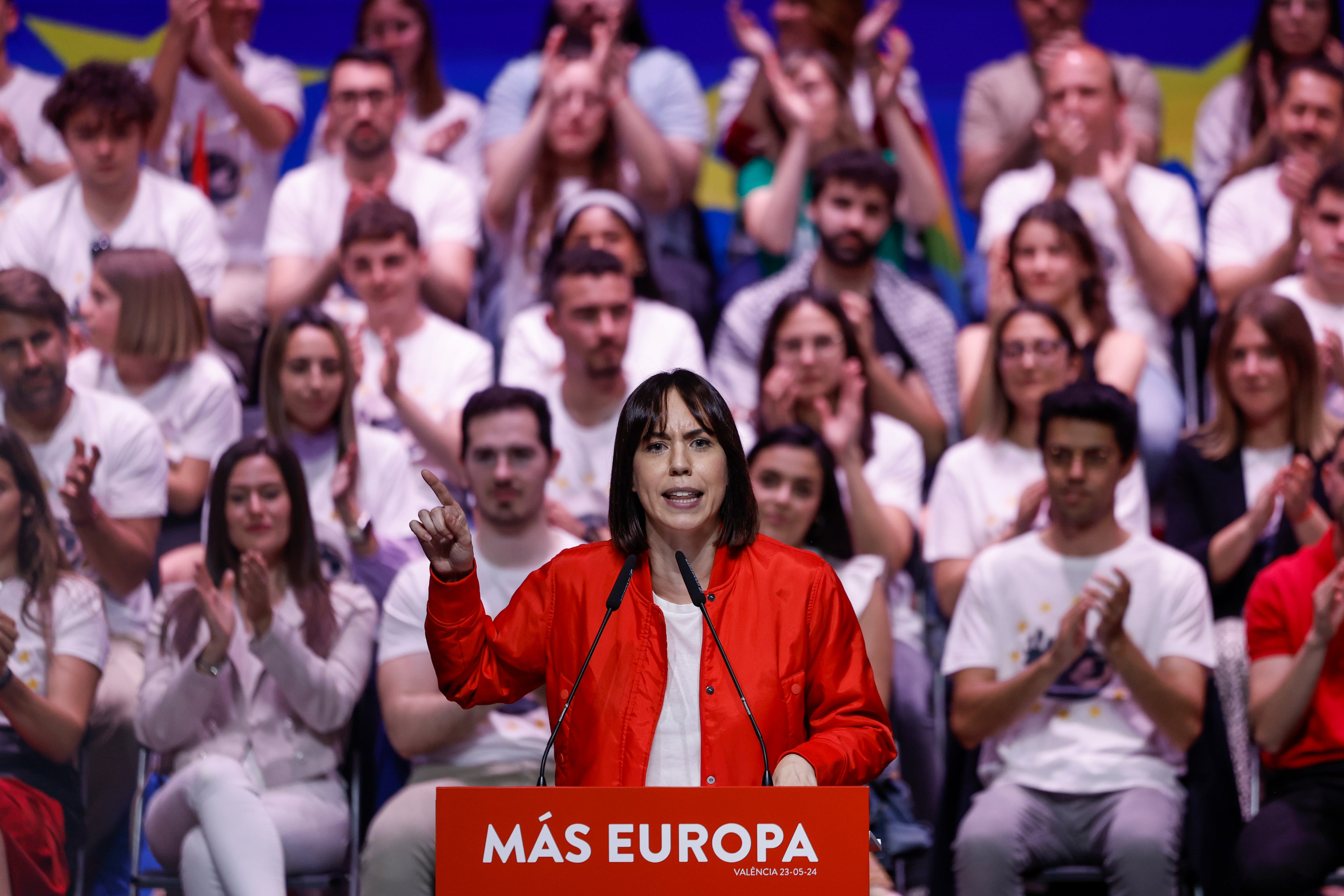 La ministra de Ciencia, Innovación y Universidades y secretaria general del PSPV-PSOE, Diana Morant, durante su intervención en el acto de inicio de la campaña a los comicios europeos en València