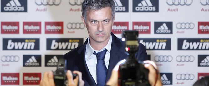 Jose Mourinho ha firmado por cuatro temporadas