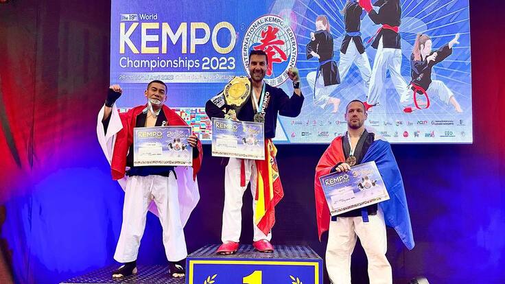 El galduriense Ángel Ruiz suma tres campeonatos del Mundo de Kempo y una medalla de bronce en el Campeonato del Mundo en Portugal