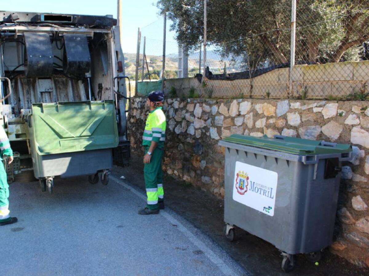 Aplazan hasta el día 15 la convocatoria de huelga en el servicio de limpieza municipal de Motril