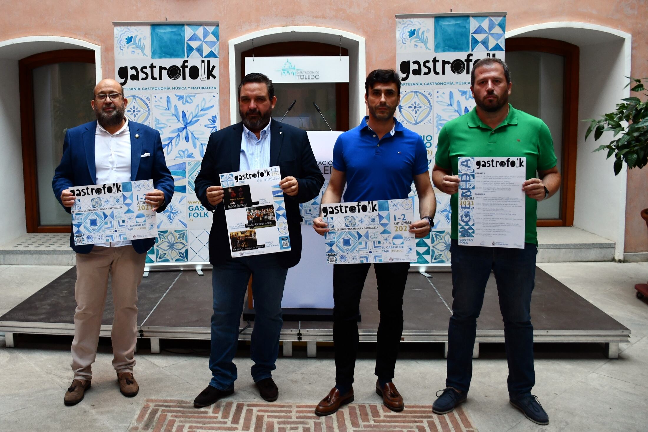 De izquierda a derecha: Joaquín Romera, Tomás Arribas, Diego Derecho y Torres en la presentación de la cuarta edición de las jornadas Gastrofolk.