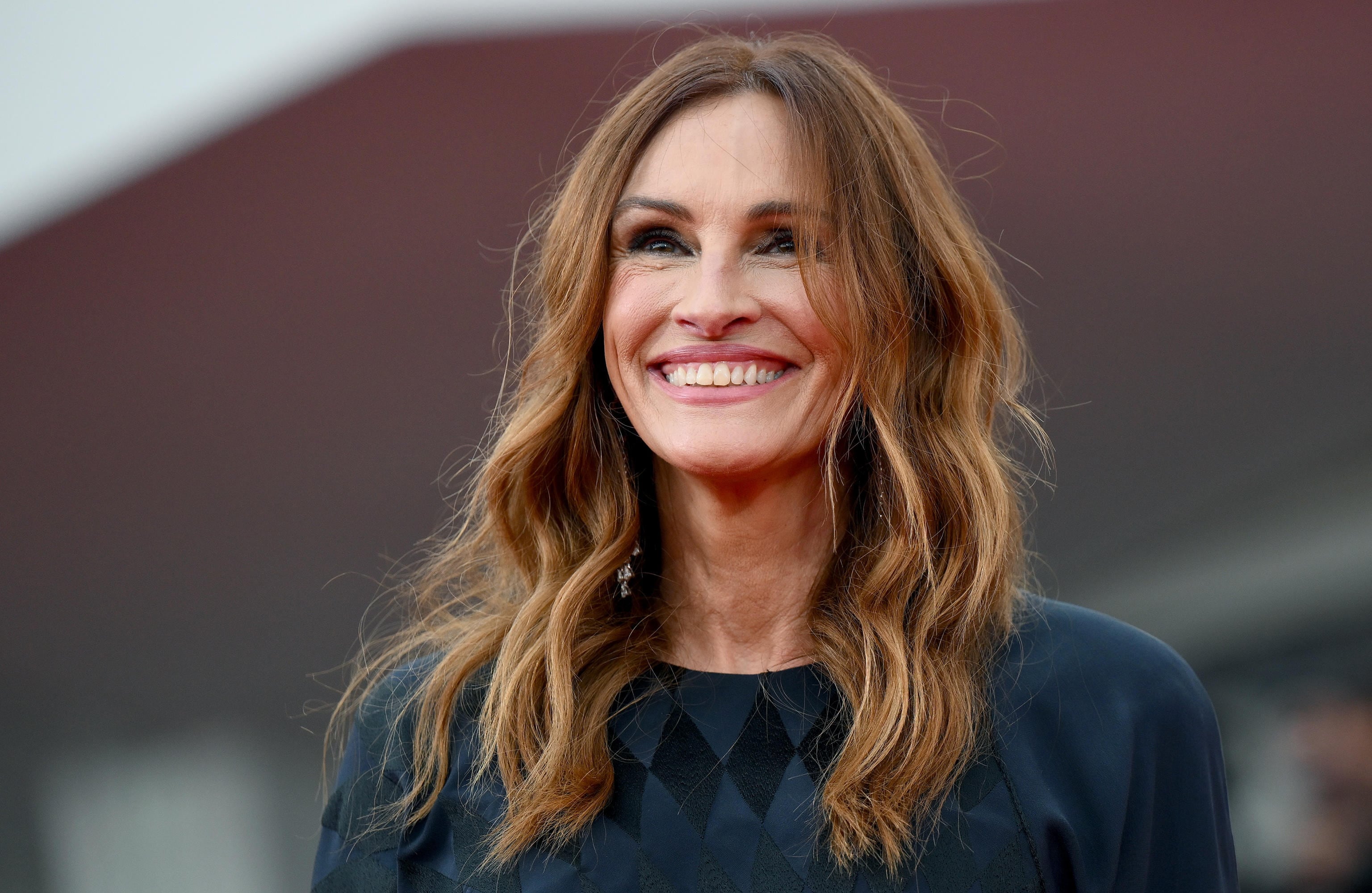 VENICE (Italy), 29/08/2025.- US actor Julia Roberts arrives for the screening of &#039;After the Hunt&#039; at the 82nd annual Venice International Film Festival, in Venice, Italy, 29 August 2025. The film festival runs from 27 August to 06 September 2025. (Cine, Cine, Italia, Venecia) EFE/EPA/ETTORE FERRARI
