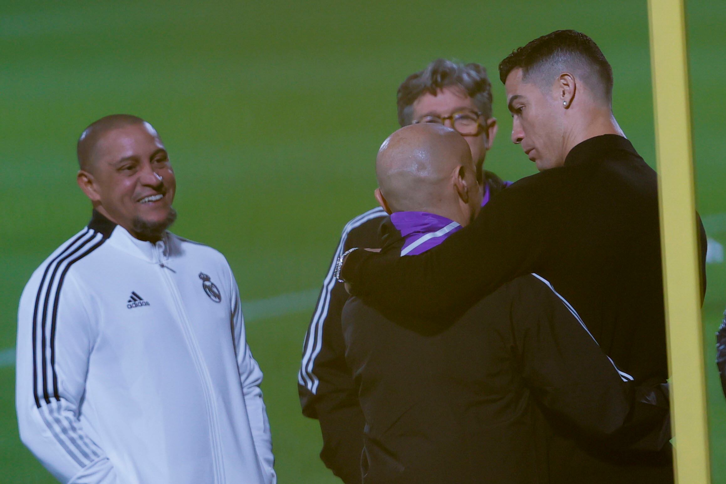 Cristiano Ronaldo en su visita al entrenamiento del Real Madrid.