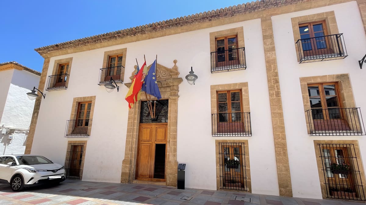 Xàbia retira las delegaciones y la tenencia de alcaldía al concejal José Marcos Pons