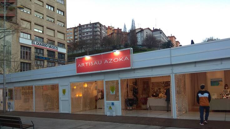 Isabel Orozco, artesana: “Eibar aprecía mucho la artesanía y el trabajo hecho a mano”