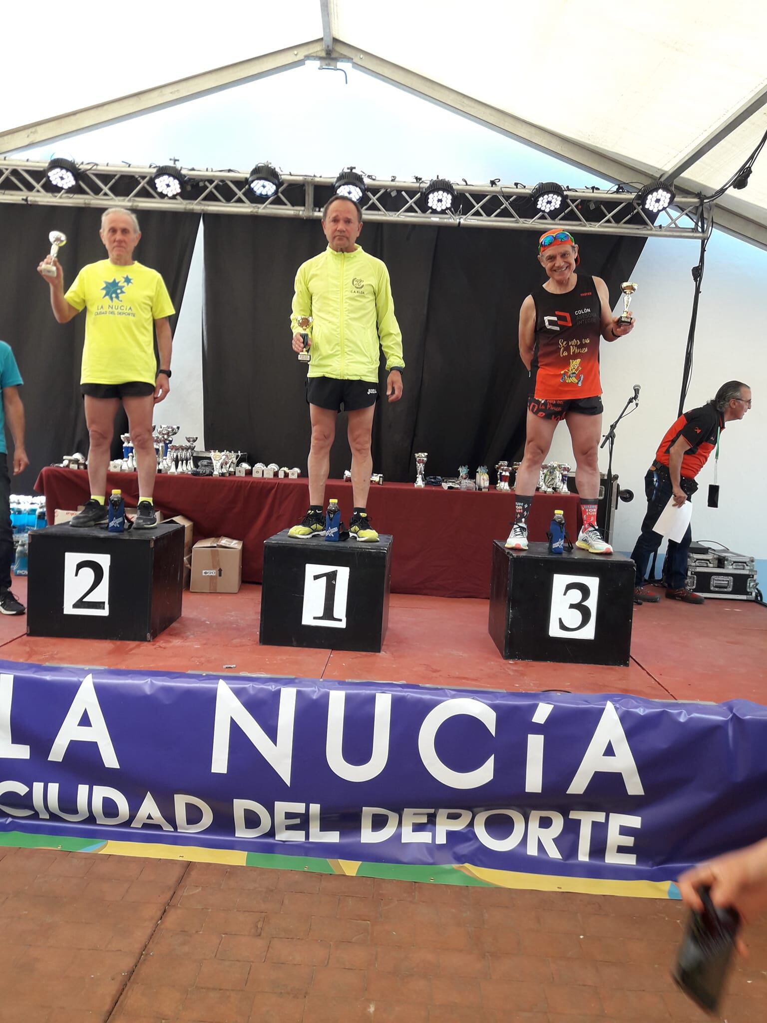 José Ferris ,atleta del Club Atletismo Elda, volvió a subir al podio