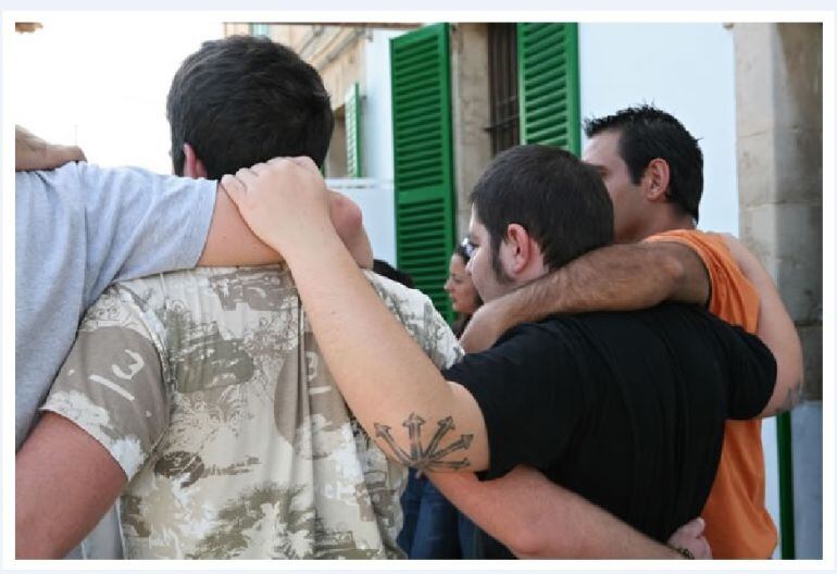 Jóvenes que participan en los programas de desintoxicación en esta ONG.