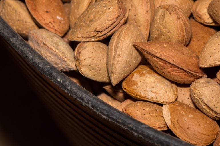 Las almendras, son junto al vino, el aceite, el azafrán o el queso, uno de los productos más arraigados a la gastronomía toledana.