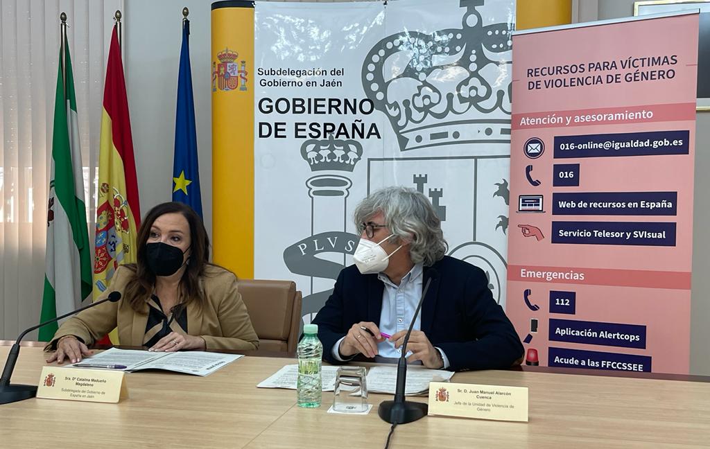 La subdelegada del Gobierno presenta la memoria de la Unidad de Violencia sobre la Mujer de Jaén