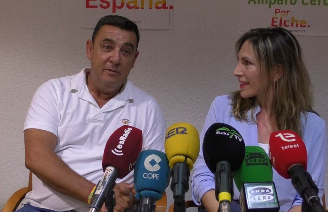 Amparo Cerdá junto a Juan Roldán