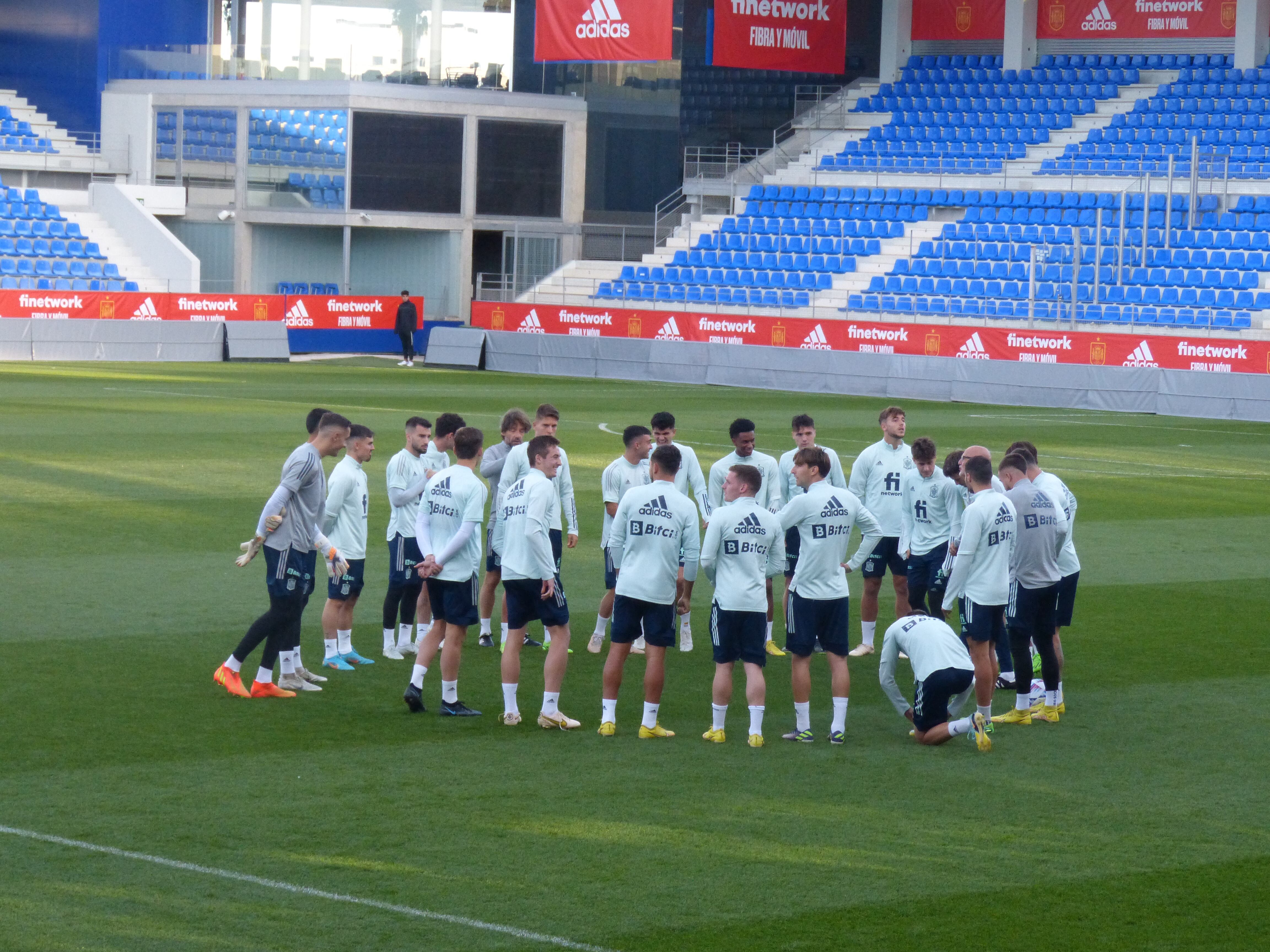 La selección española sub21 sobre el césped de El Alcoraz