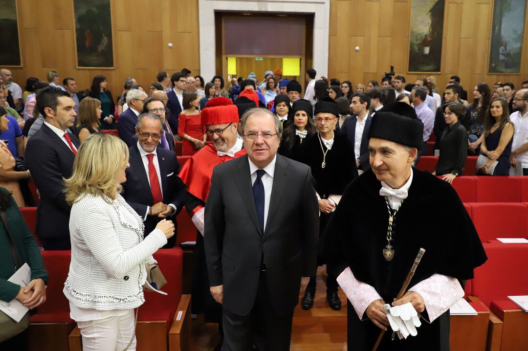 Acto inaugural del curso 2018-2019 con Juan Vicente Herrera y el rector