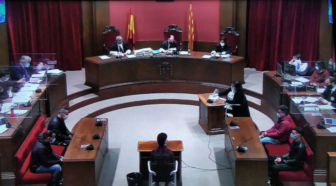Una imagen del juicio a 'la manada de Sabadell' por una violación múltiple en 2019