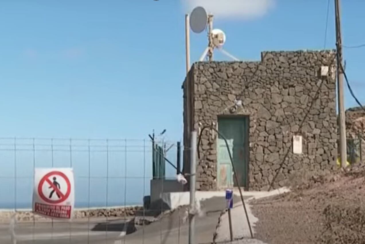 Caseta que alberga el radar del SIVE en Guinate, Lanzarote.