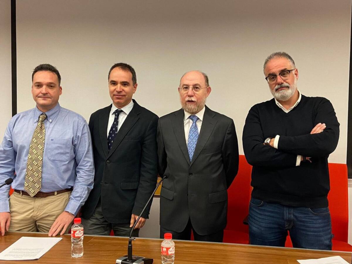 El Sindicato Médico amenaza con una huelga huelga indefinida y a tiempo completo si Sanidad no cumple los acuerdos