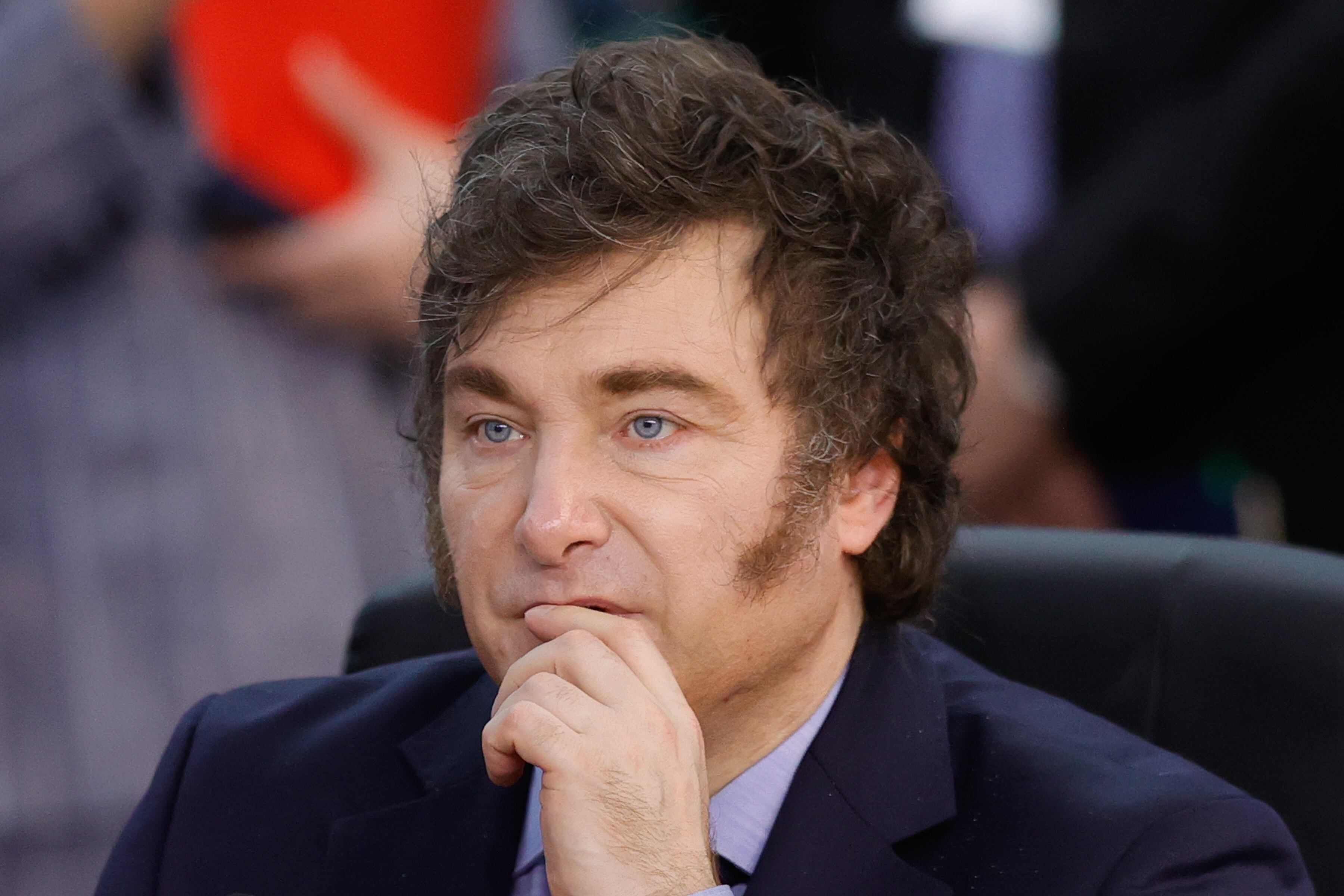 Fotografía de archivo fechada el 18 de noviembre de 2024 del presidente de Argentina, Javier Milei, participando en la plenaria con jefes de Estado en la cumbre del G20, en el Museo de Arte Moderno, en Río de Janeiro (Brasil).