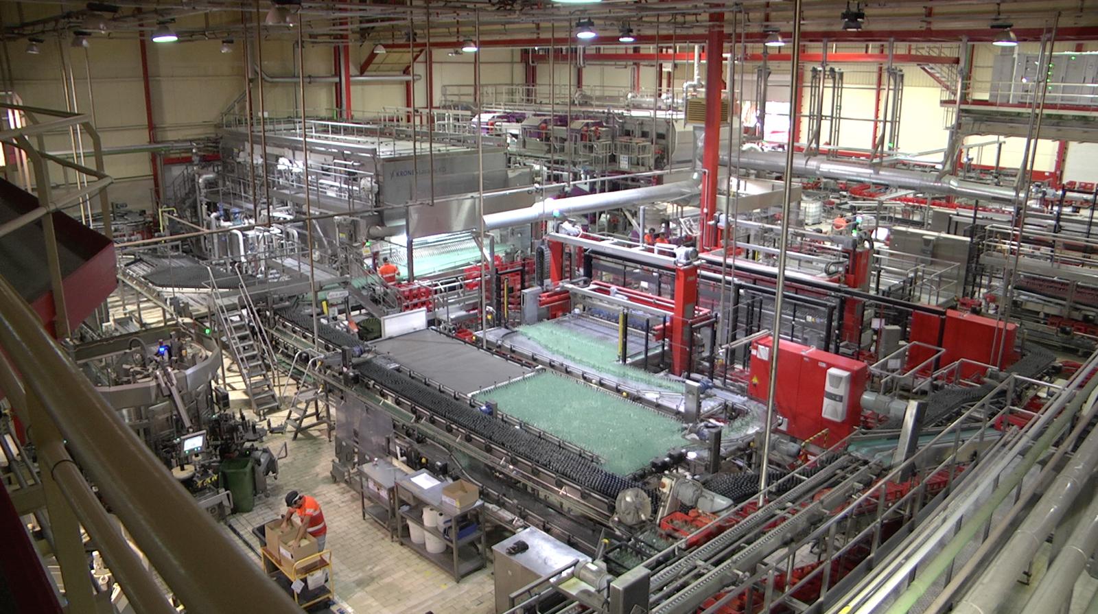 Imagen del interior de la planta de Coca-Cola en La Rinconada