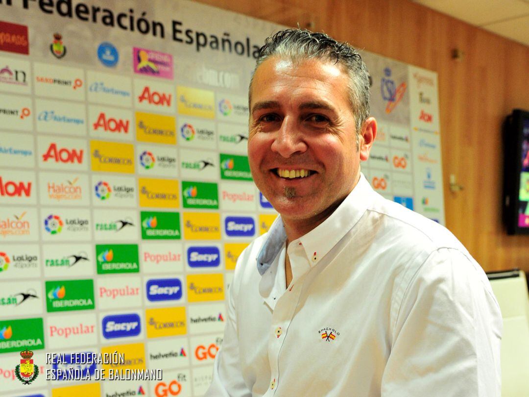 El seleccionador de las Guerreras. 