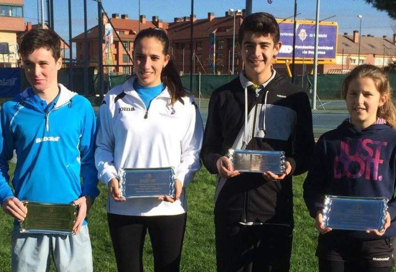 El tenis berciano estará representado en los diferentes campeonatos de España