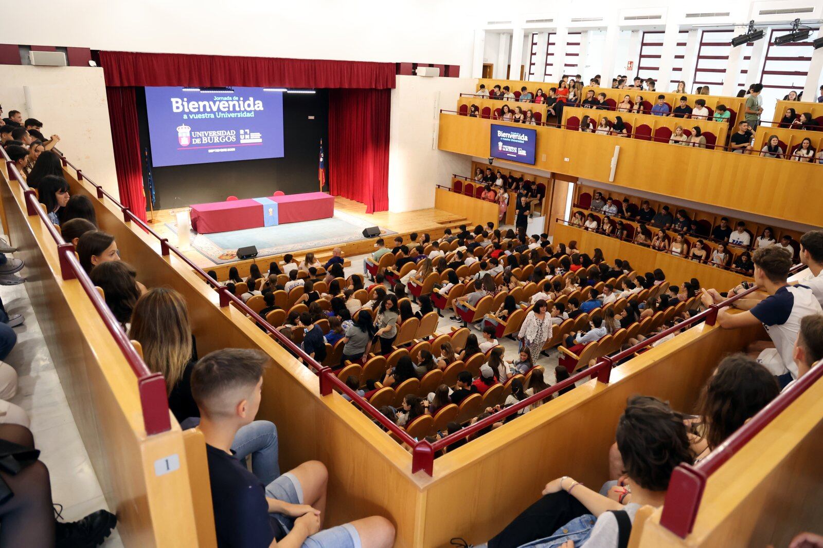 Acto de bienvenida a las nuevos alumnos de la Universidad de Burgos