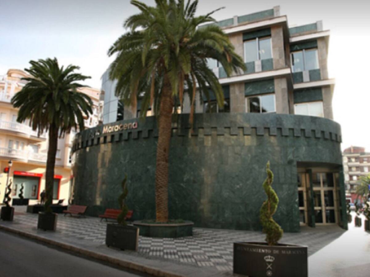 El PSOE de Maracena cesa a un edil del gobierno local que votó en contra de los presupuestos municipales