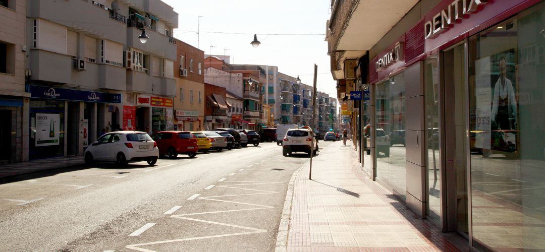 El personal municipal está visitando las tiendas de Alcobendas, para dar a conocer el grado de accesibilidad 