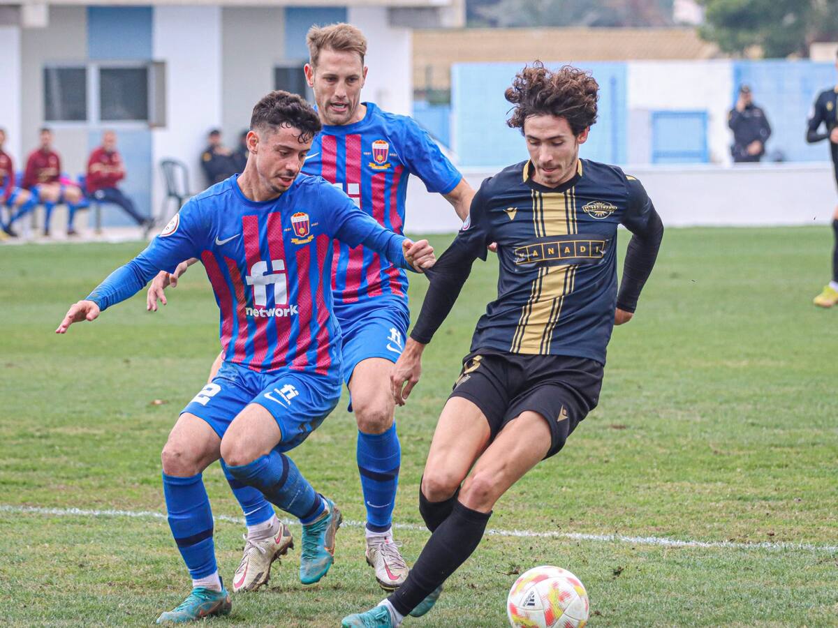 Eldense e Intercity se enfrentan en un duelo histórico con cinco empates consecutivos