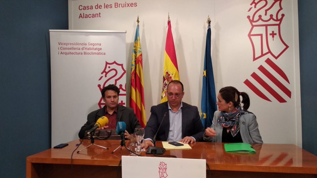 El vicepresidente de la Generalitat presentando en Alicante los presupuestos de Vivienda