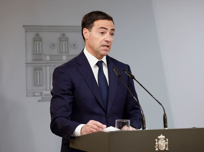 MADRID, 27/03/2026.- El lehendakari, Imanol Pradales, durante la rueda de prensa posterior a la tercera reunión de la Comisión Bilateral de Cooperación Estado-Euskadi, que ha mantenido con el presidente del Gobierno, Pedro Sánchez, este viernes en Moncloa. EFE/ Chema Moya