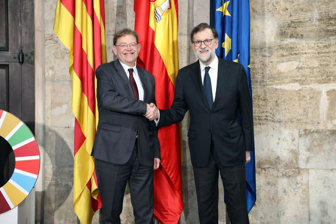 Ximo Puig y Mariano Rajoy en el Patio del Palau de la Generalitat