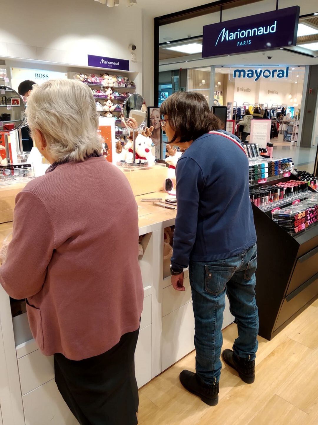 Participantes en el programa puesto en marcha por Hermanas Hospitalarias de Palencia