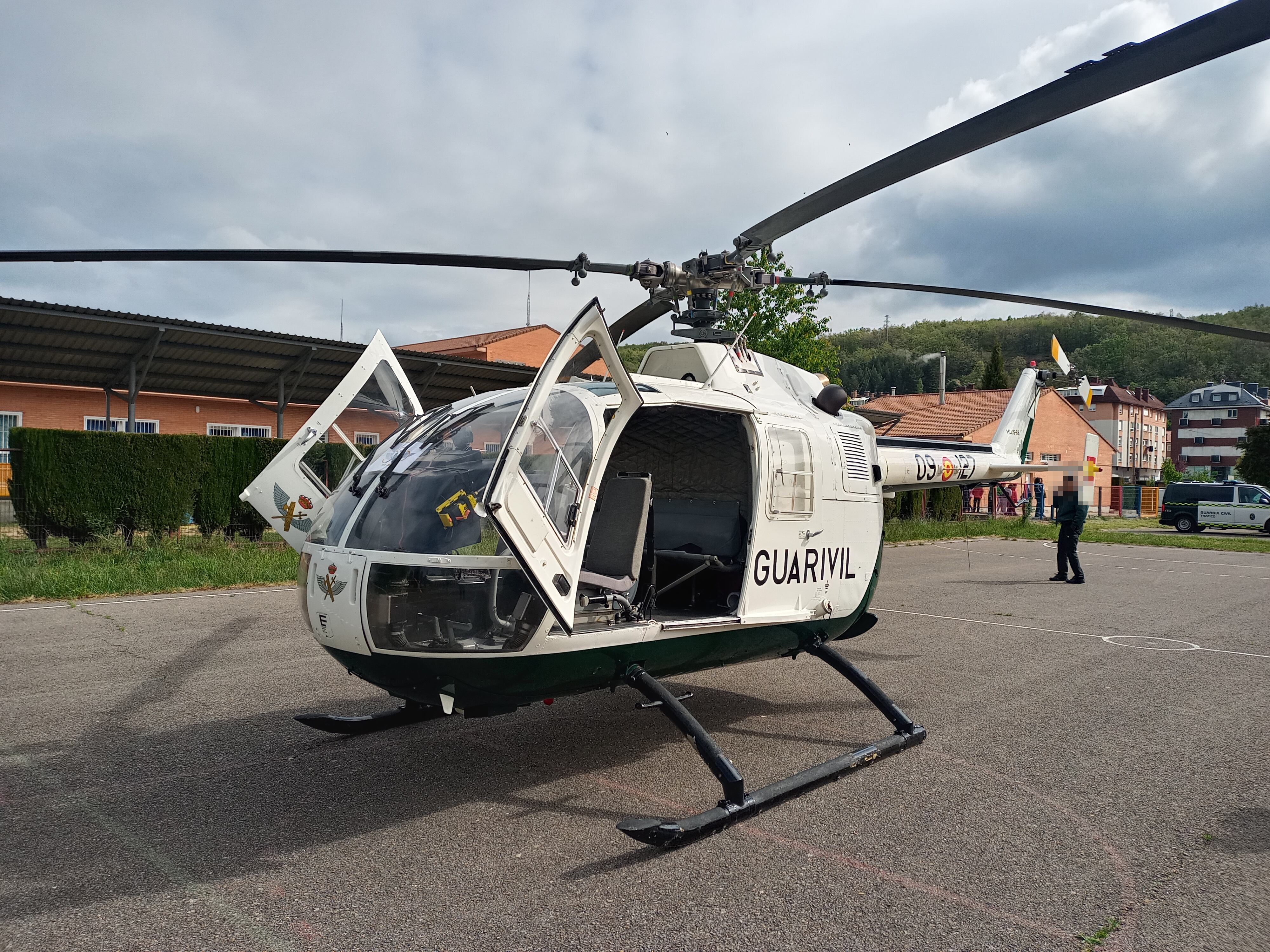 La Guardia Civil de Palencia celebra una exposición de material y medios en la localidad de Guardo