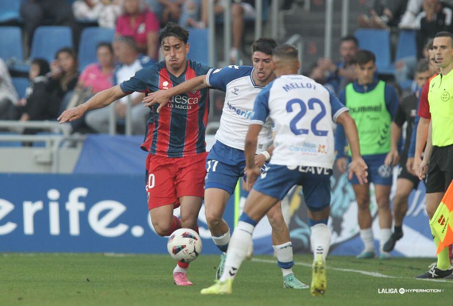 El Huesca se trae un valioso punto de Tenerife